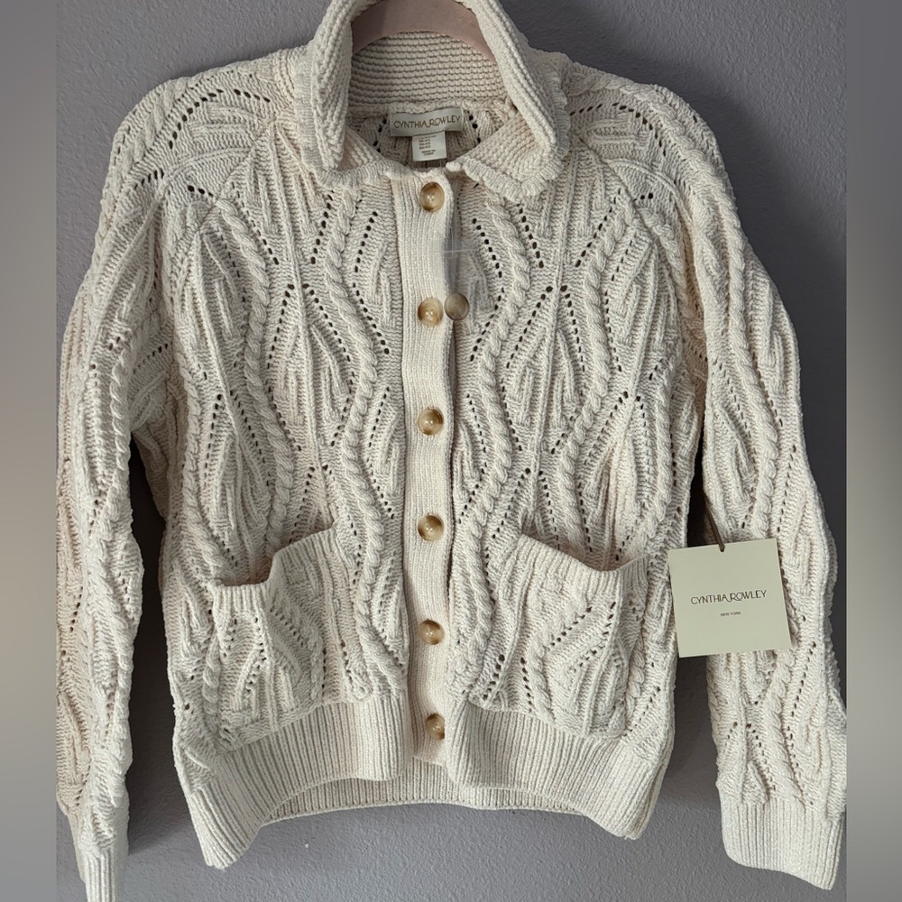 Women's Cream cable Knit Sweater s/m